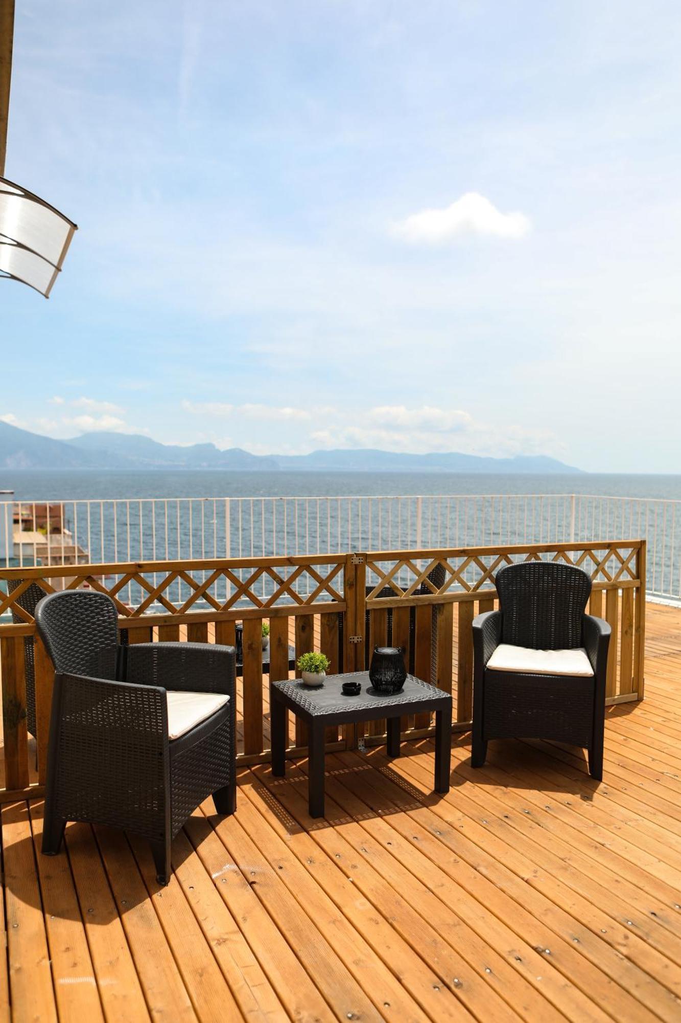 Charme Room&Relax Torre del Greco Exterior photo